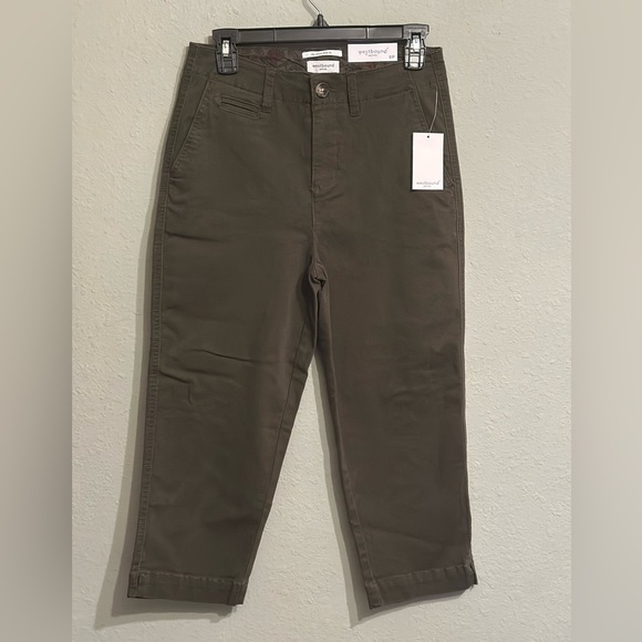 NWT Westbound Petite Size CHINO Crop
High Rise Slim - Picture 13 of 15